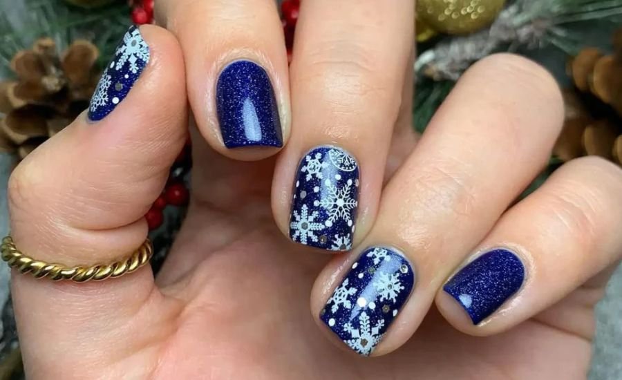 winter acrylic nails